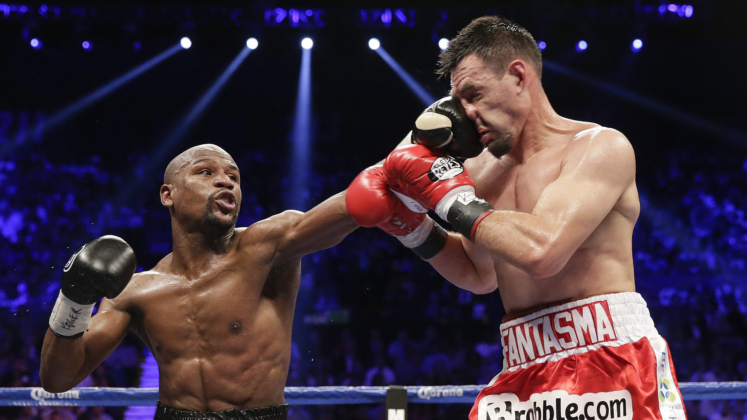 _精彩战术分析：教练专家深度解读比赛细节_，战术讲解示范